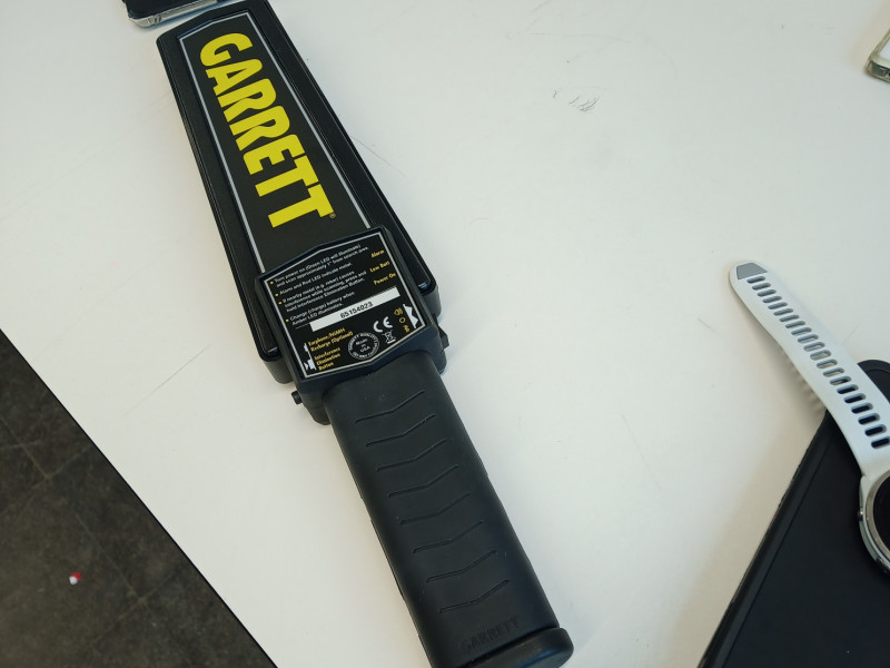 Nerven wie Stahl bei Metalldetektortests im Abitur